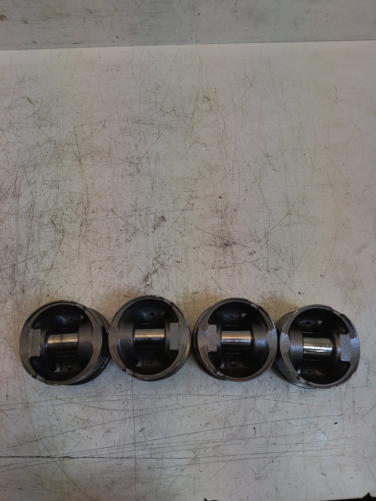 [MTD-550317] Juego de 4 pistones BMW Serie 1 118d
