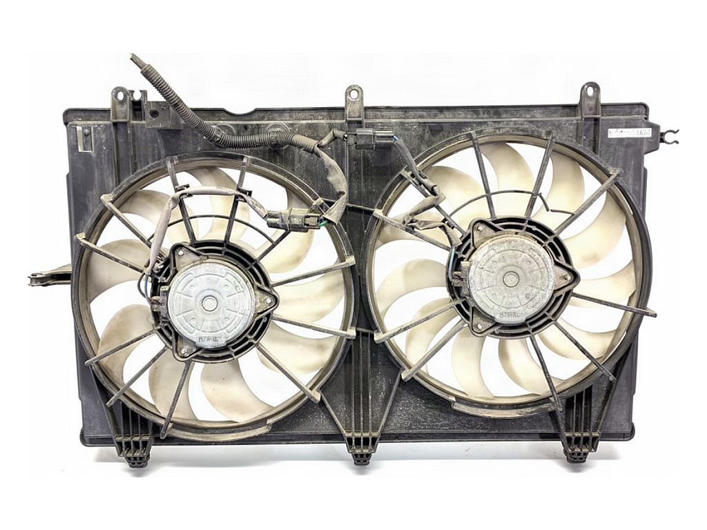 [STARK-978769] Ventilador de radiador Mitsubishi Outlander III