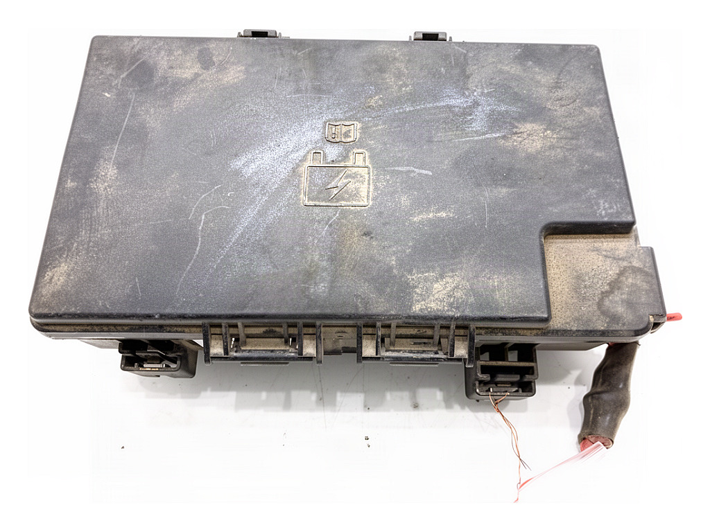 [STARK-977637] Caja de fusibles Jeep Grand Cherokee IV (WK, WK2)