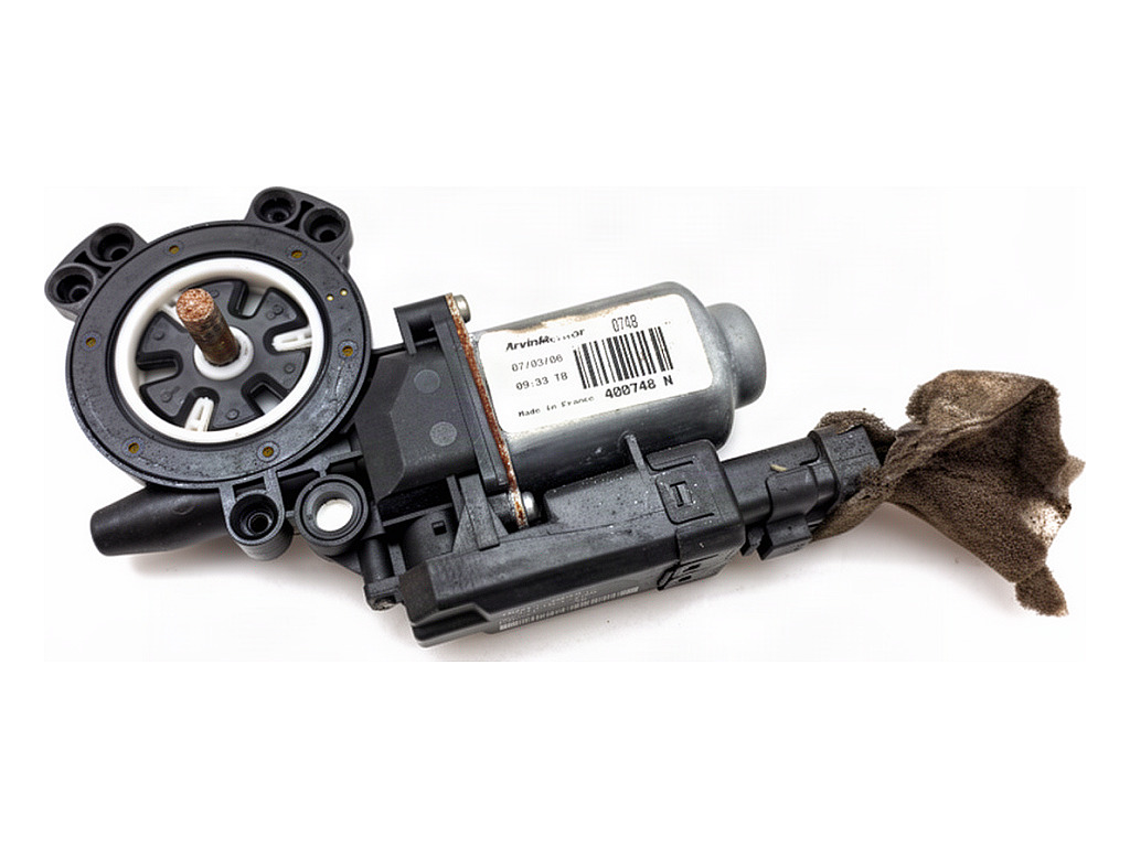 [STARK-968020] Motor de elevalunas delantero izquierdo Renault Scénic II