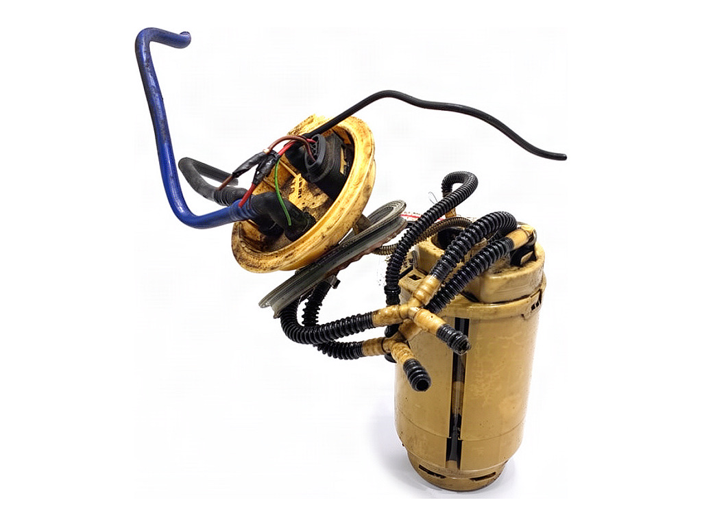 [STARK-975825] Bomba de combustible VW Touareg (7LA, 7L6, 7L7)