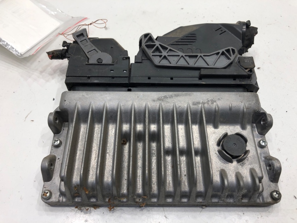[STARK-886564] Unidad de control del motor Toyota Auris (_E18_) 1.3 (NRE180_) 73 kW 99 CV gasolina 2012-2018