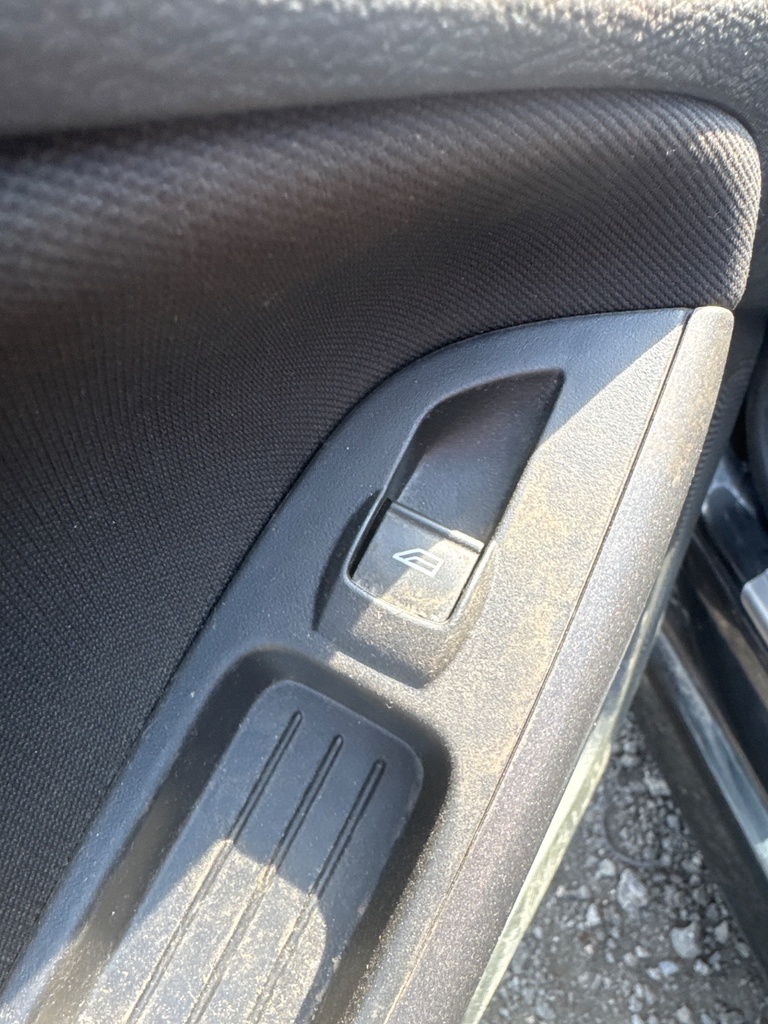 [MTD-529095] Interruptor de elevalunas eléctrico delantero izquierdo Ford Focus III