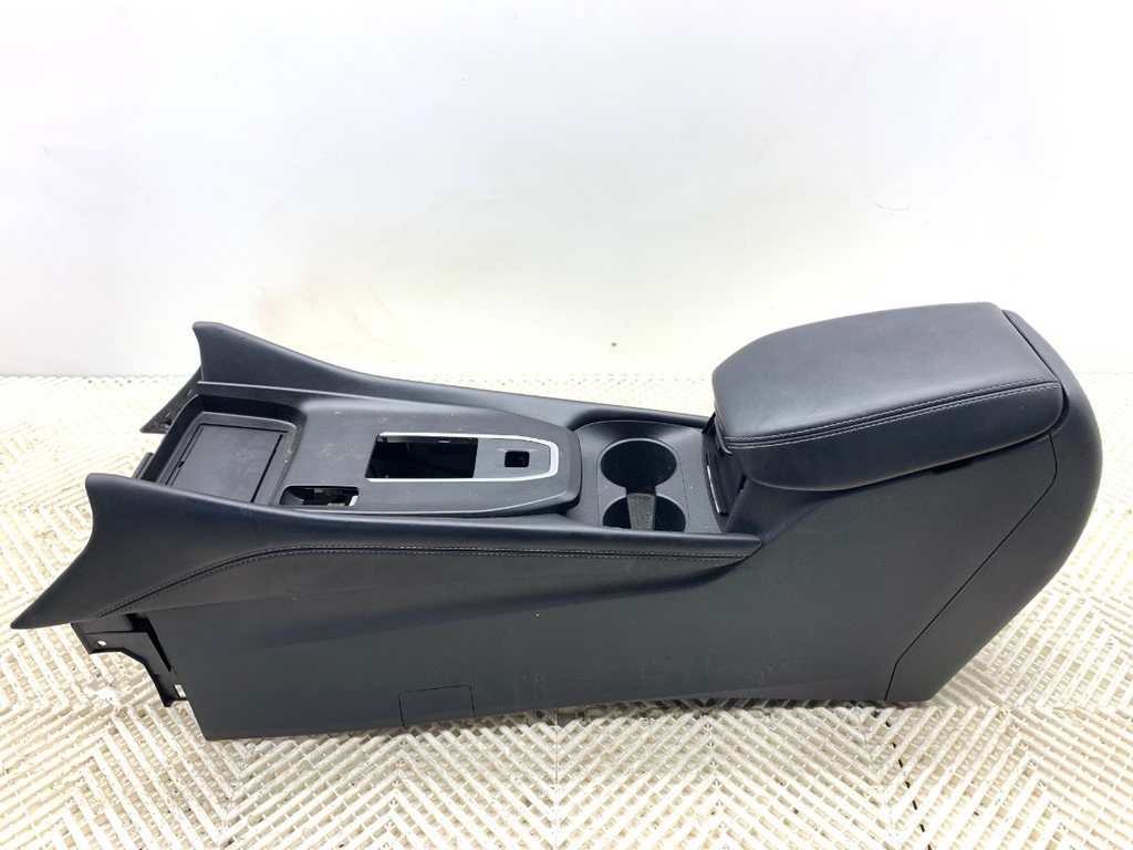[STARK-890646] Túnel central Nissan Qashqai III (J12) 2021-2022