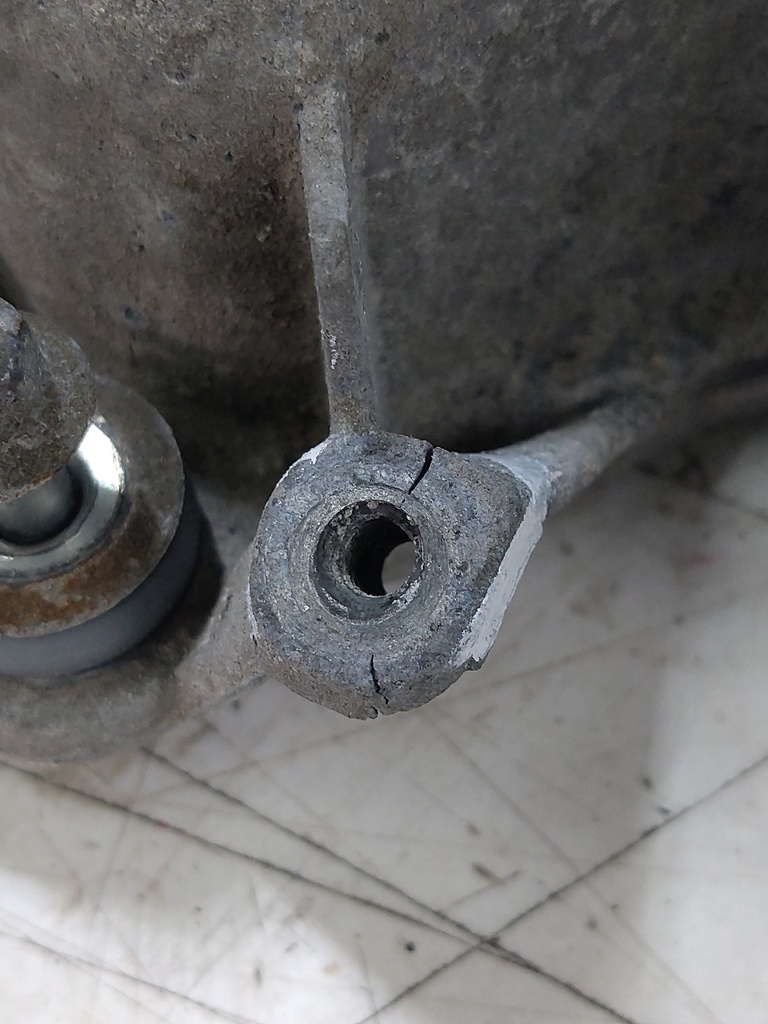 [MTD-550664] Tapa de balancines para Ford Explorer