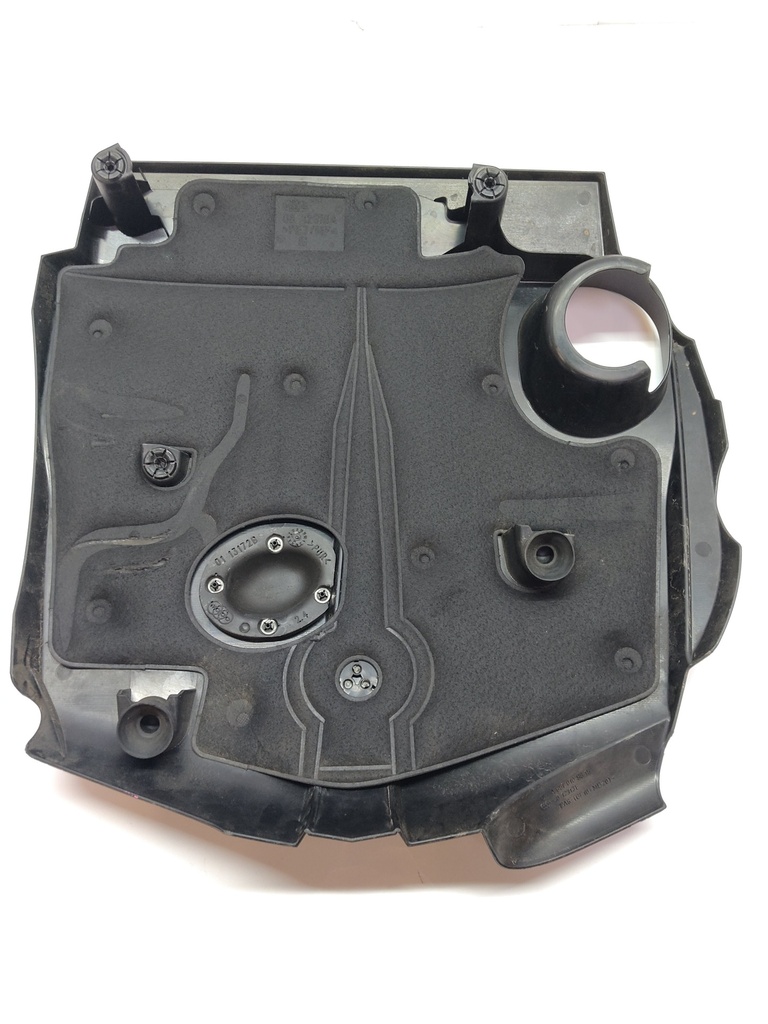 [MTD-550554] Cubierta del motor Mercedes Clase A W176