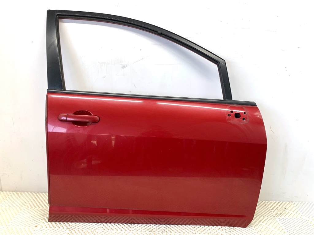 [STARK-899489] Puerta delantera derecha Nissan Versa I 1.8 91 kW (124 CV) 2006-2011