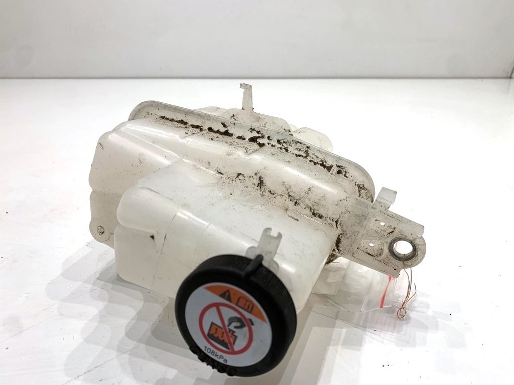[STARK-899546] Depósito de expansión de refrigerante Toyota Camry (_V7_, _VA7_, _VH7_) 2.5 Hybrid (AXVH71_) 2017-2022