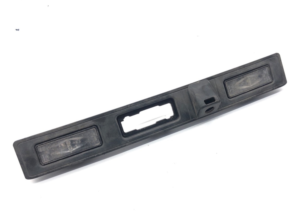 [STARK-907139] Moldura de portón trasero OPEL MOKKA 2020-2022