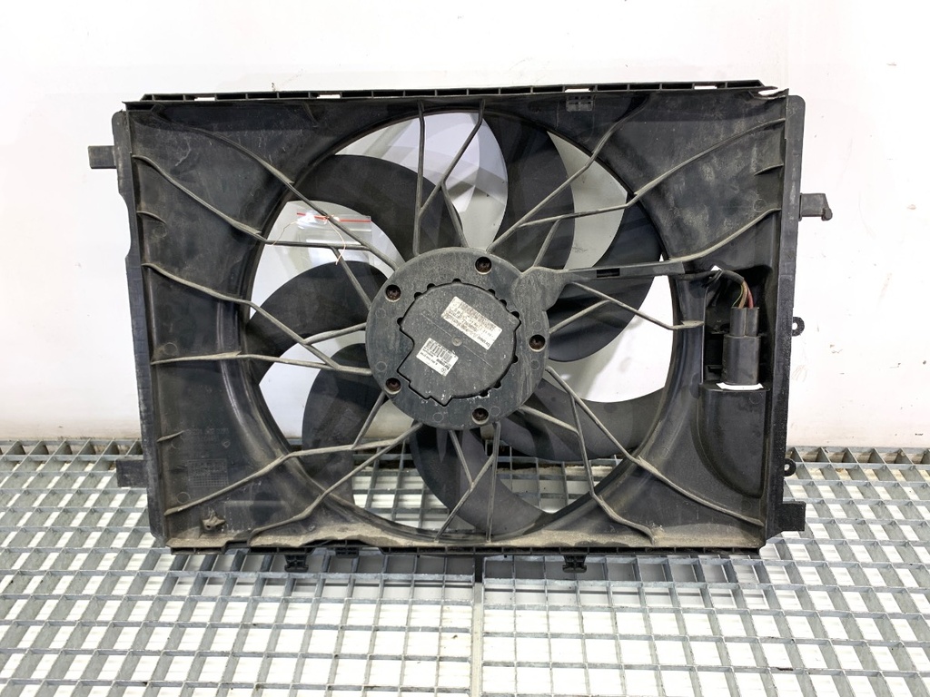 [STARK-906861] Ventilador del radiador Mercedes-Benz Clase E T-Model (S212) 2009-2016