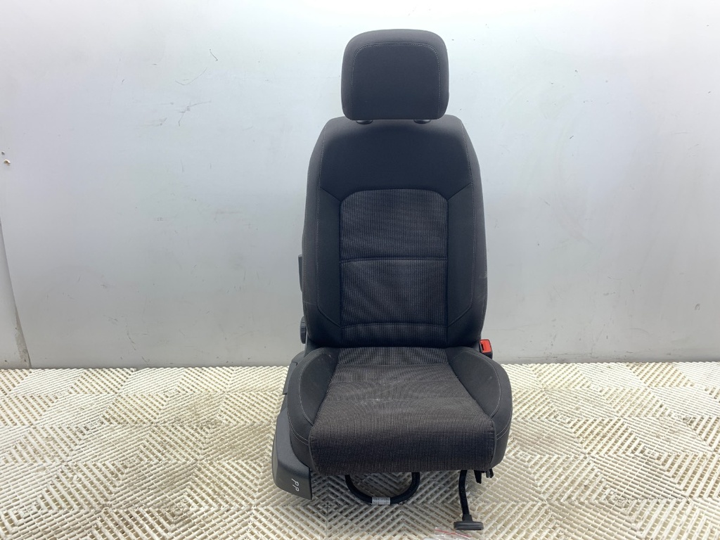 [STARK-907810] Asiento delantero derecho VW Passat B8 (3G2, CB2) 2.0 TDI 110 kW 2014-2022