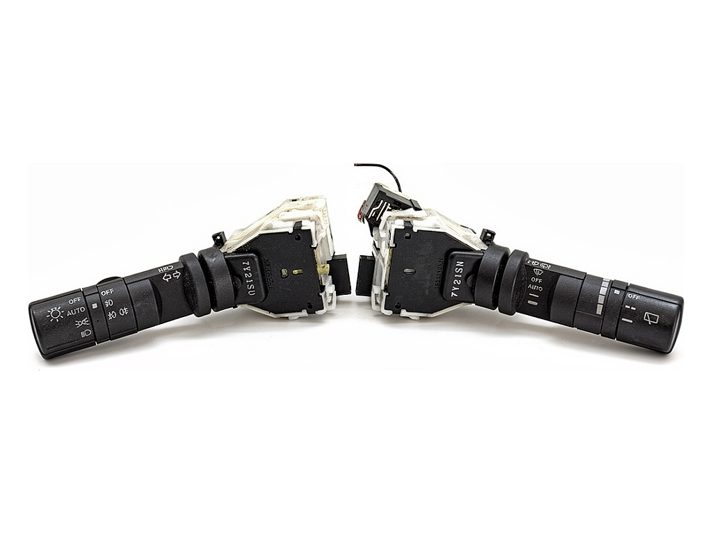 [STARK-911793] Combinado de luces e intermitentes Nissan Qashqai / Qashqai +2 I (J10, NJ10, JJ10E) 1.6 84 kW 2007-2013