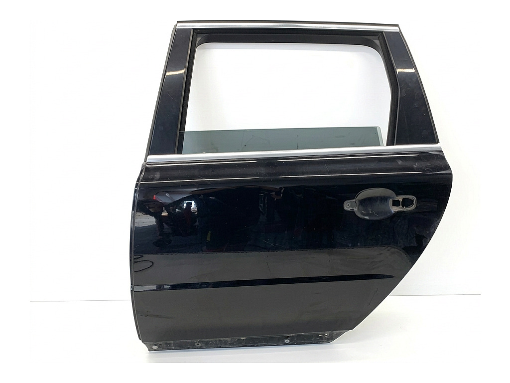 [STARK-919680] Puerta trasera izquierda Volvo V70 III 2007-2016