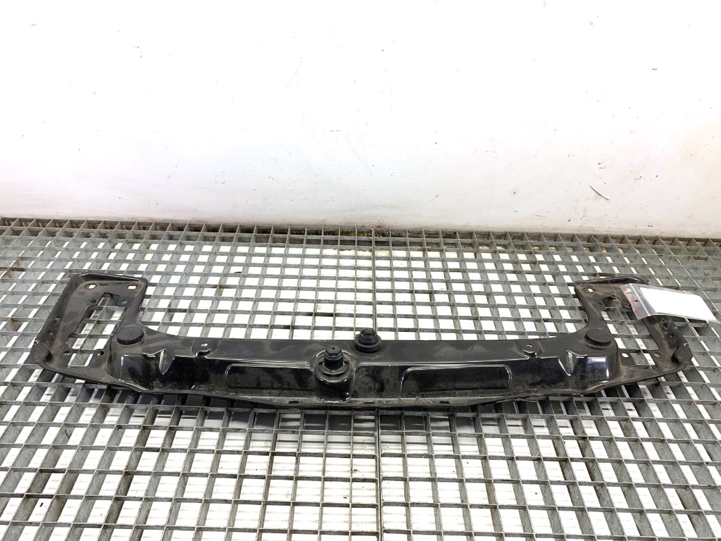 [STARK-921275] Refuerzo superior BMW Serie 3 (F30, F80) 2011-2018