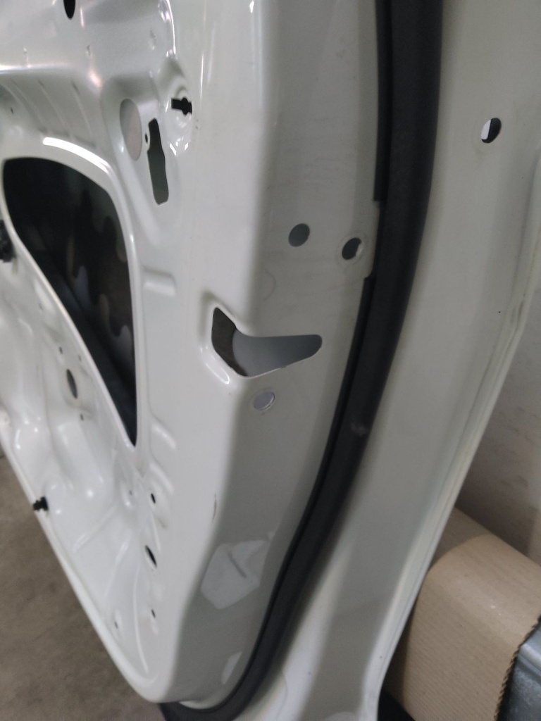 [MTD-503310] Puerta delantera derecha blanca VW Tiguan NX9 2.0 TDI 110kW/150cv