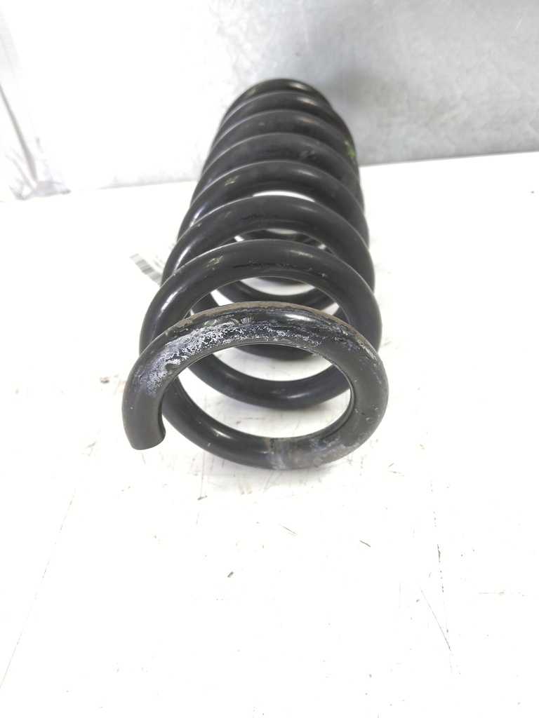 [MTD-528992] Muelle de suspensión delantero derecho para Mercedes-Benz Clase C W205