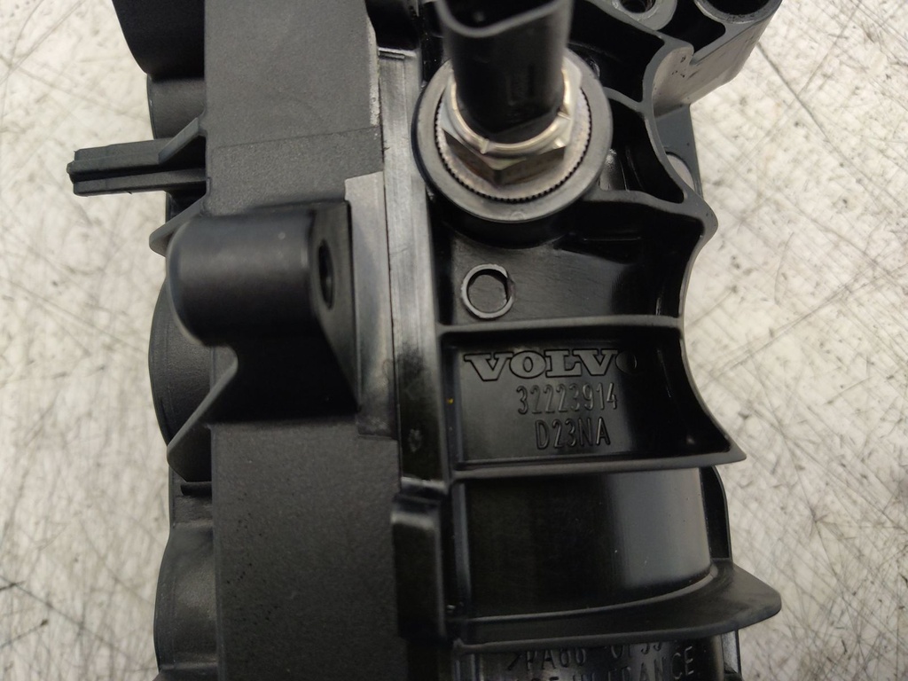 [MTD-518585] Colector de admisión Volvo XC60 2.0 B4 Mild-Hybrid D420T8 D42 32223914