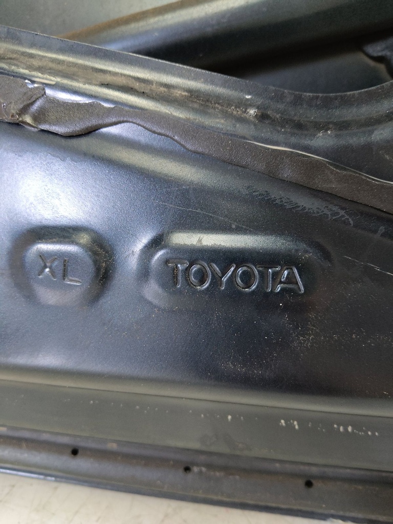 [MTD-518327] Puerta delantera izquierda Toyota Hi-lux KUN26 3.0 D 1KD-FTV
