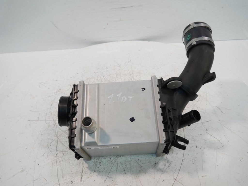 [MTD-491575] Intercooler BMW XM G09 4.4 V8 Allrad S68B44A