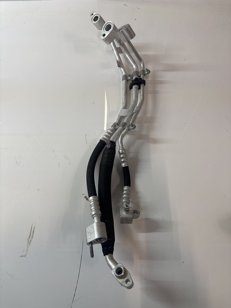 [MTD-506914] Tubo de aire acondicionado FERRARI 296 GTS CABRIOLET 3.0 Hybrid F163BC 000821875