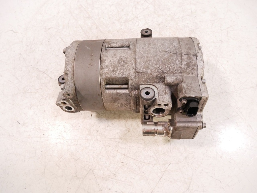 [MTD-422887] Compresor de aire acondicionado BMW i3 (L01) 2018 (125 kW/170 CV) 64529496107