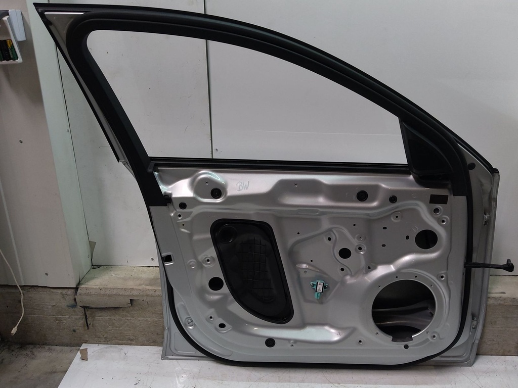 [MTD-522478] Puerta delantera izquierda AUDI A4 B8 S4 2014 CGWC CGW 3.0 PLATA (X7W)