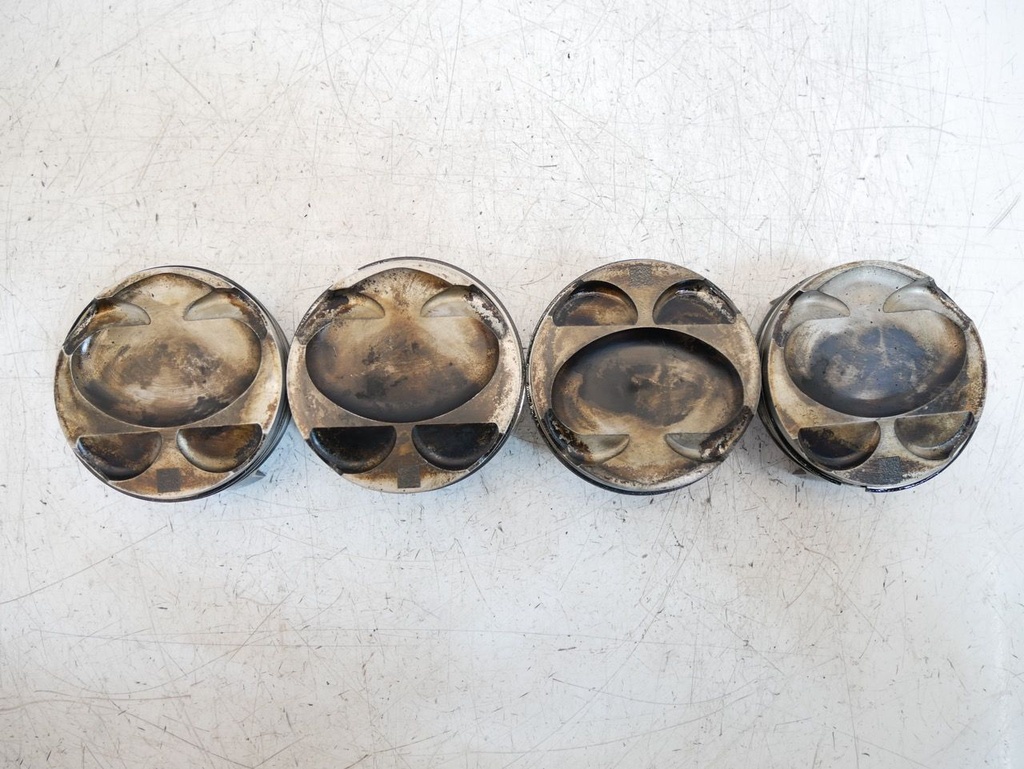 [MTD-489606] 4 pistones Alfa Romeo Giulia 952 2.9 Quadrifoglio 670050436 86P89