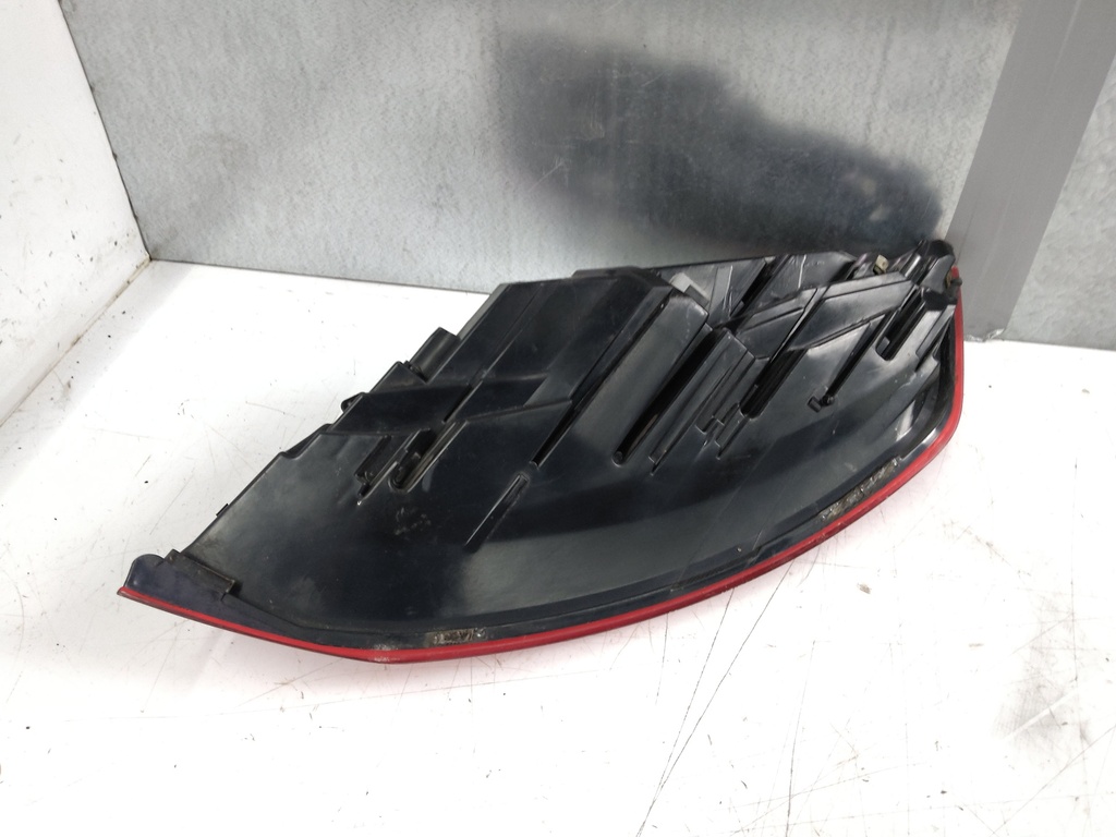 [MTD-528816] Luz trasera izquierda Audi TT FV3