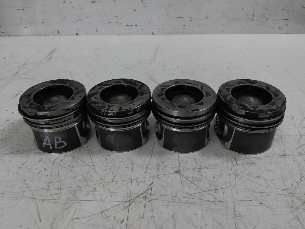 [MTD-514849] 4x pistones Mini Clubman One 1.6 D N47C16A N47C16K1 N47 11257812579 7812579