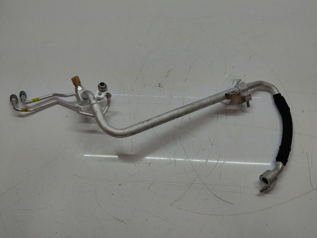 [MTD-506475] Tubo de aire acondicionado FERRARI 296 GTS CABRIOLET 3.0 V6 Hybrid F163BC PHEV 000910261