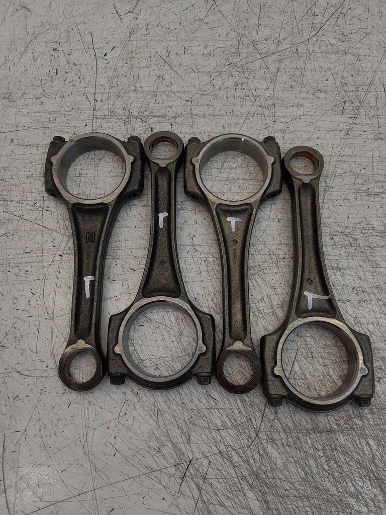 [MTD-516191] 4x Biela Mazda CX-30 2.0 Skyactiv HFY1