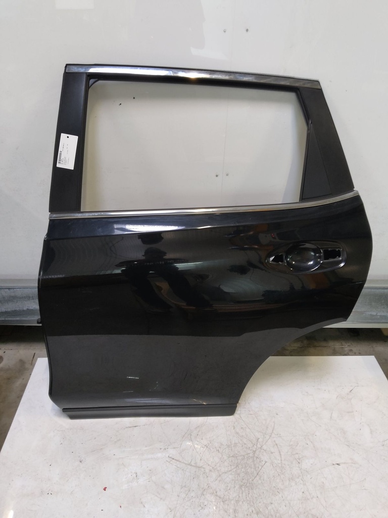 [MTD-516310] Puerta trasera izquierda negra Nissan X-Trail T32 1.6 dCi R9M414
