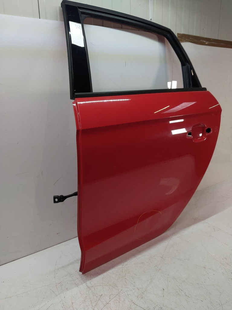[MTD-512771] Puerta trasera izquierda Audi A1 Sportback 1.6 TDI CAYC CAY 8X4833051B