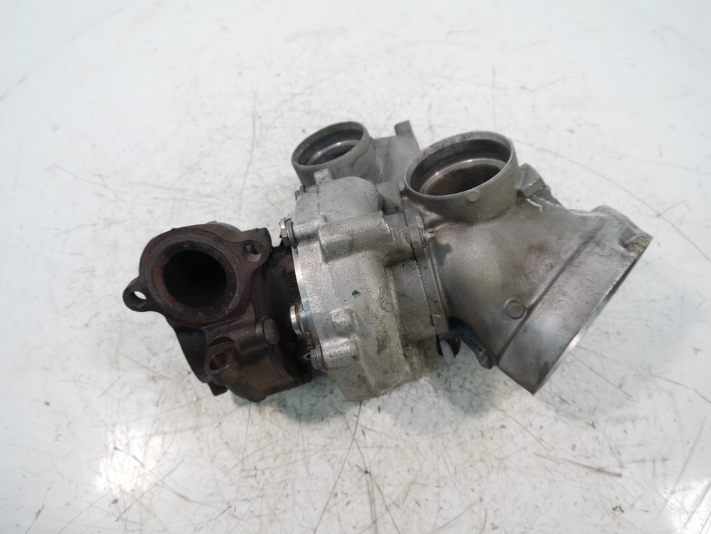[MTD-491673] Turbocompresor BMW Serie 5 G30 F90 3.0 M550d xDrive B57D30C B57D30S0 B57 8575478