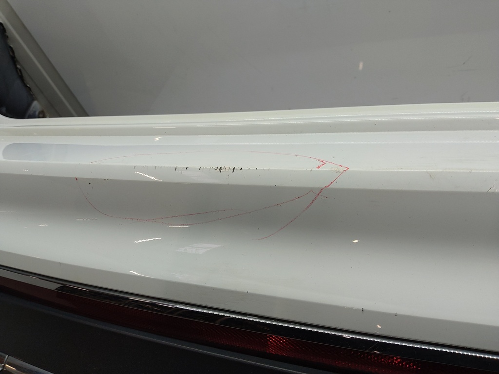 [MTD-503563] Parachoques trasero blanco C9A VW Tiguan AX1 2.0 TDI DTS DTSB 5NA807417
