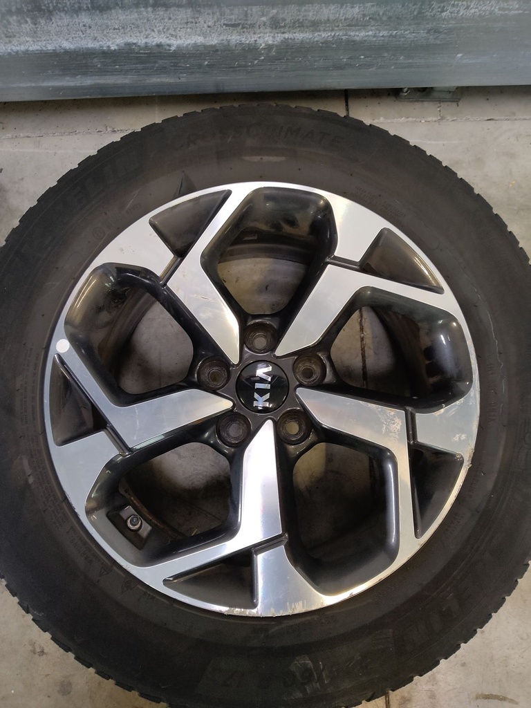 [MTD-506398] Llanta de aleación 4x17" ET48 Kia Sportage QLE 1.6 CRDi D4FE