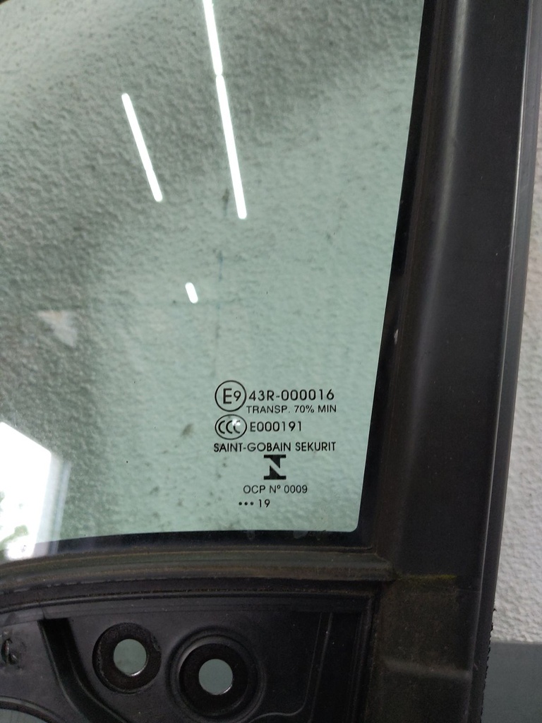 [MTD-520282] Puerta delantera izquierda PEUGEOT RIFTER 1.5 YHY 9822696380 BLANCO (EWP)