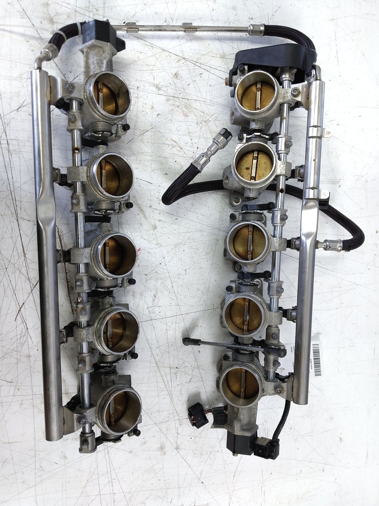 [MTD-530749] Colector de admisión BMW Serie 5 2008 S85B50A M5