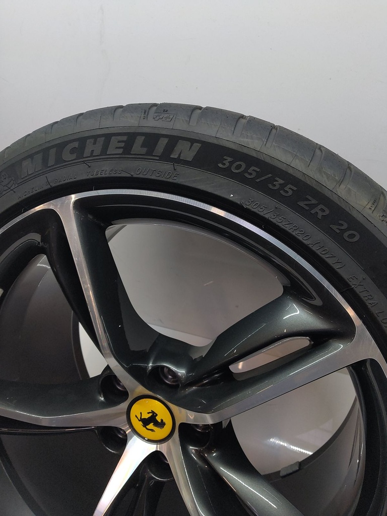 [MTD-507561] Llanta de aleación 20" FERRARI 296 GTS CABRIOLET 3.0 V6 Hybrid F163BC PHEV