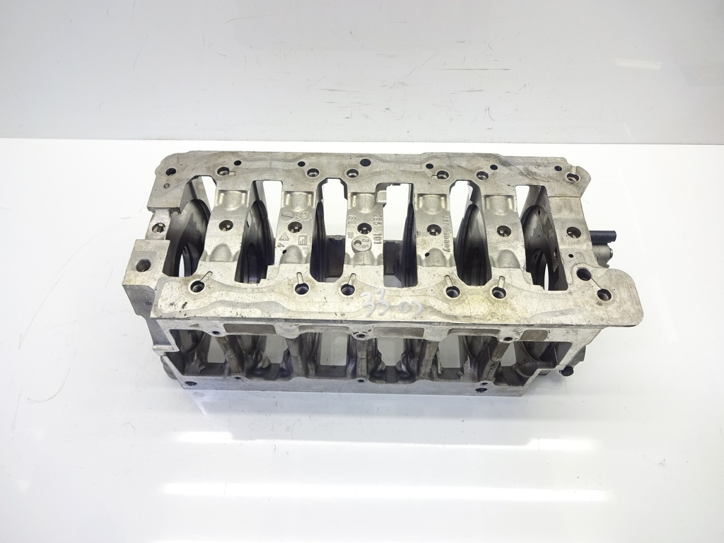 [MTD-348912] Cárter del cigüeñal Porsche Boxster 2.7 gasolina M96.23 2004