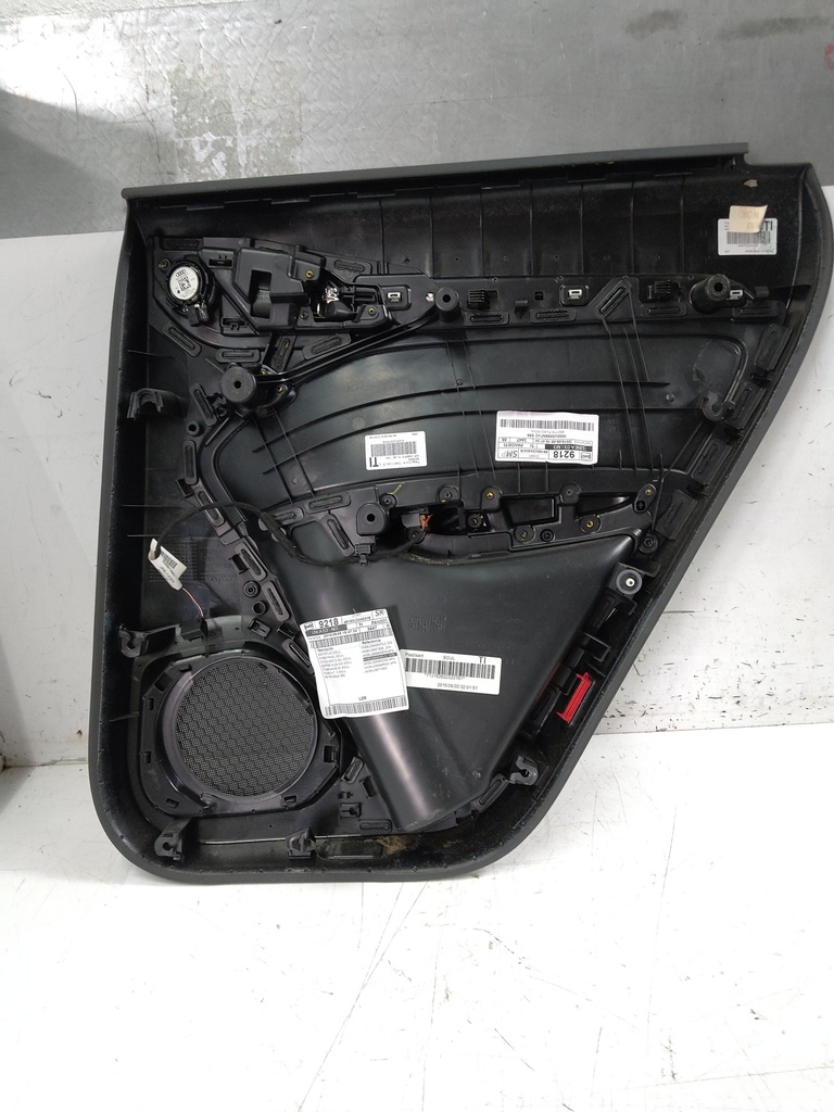 [MTD-528574] Revestimiento de puerta Audi Q3