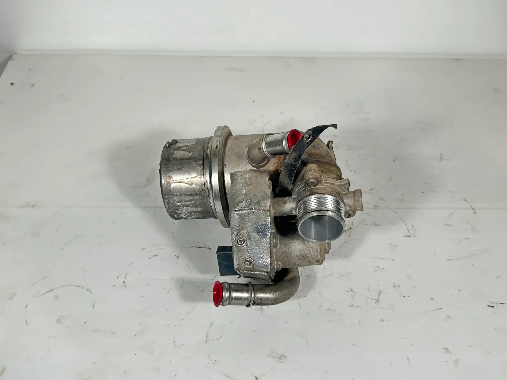 EGR para VW Golf 2,0 TDi DGCA DGC 04L131512BQ