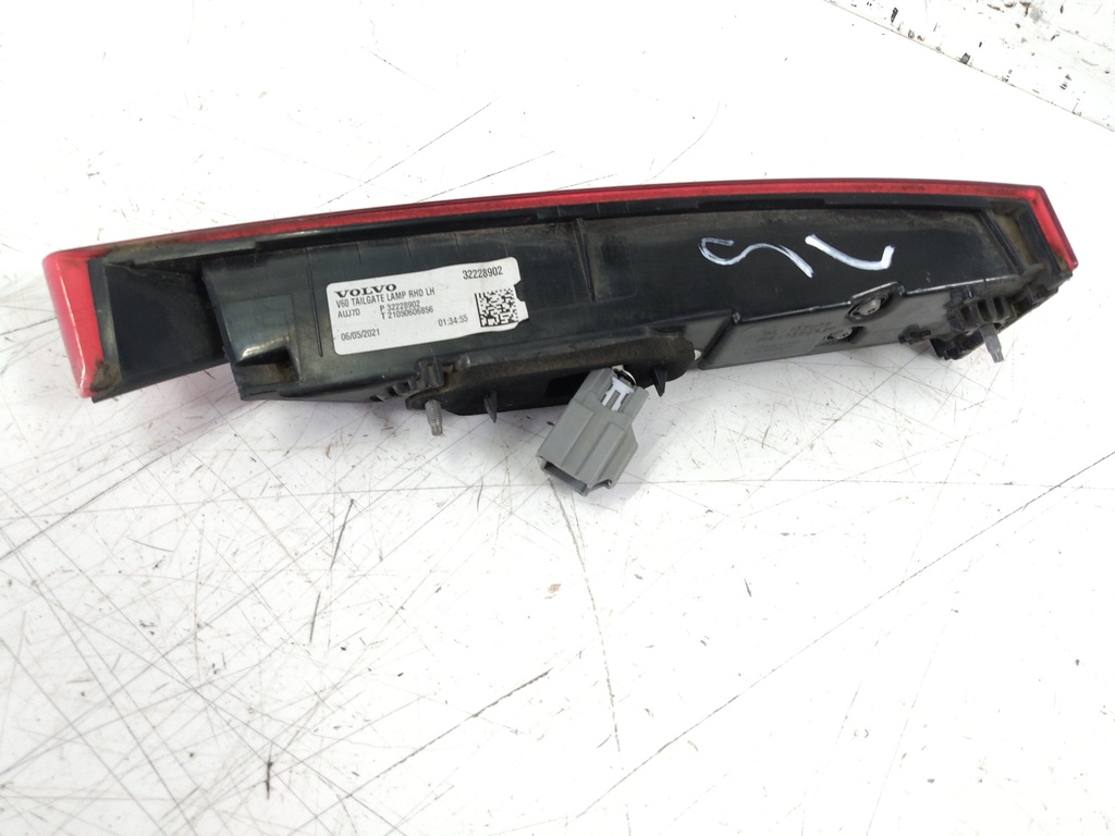 [MTD-528507] Piloto trasero izquierdo Volvo V60