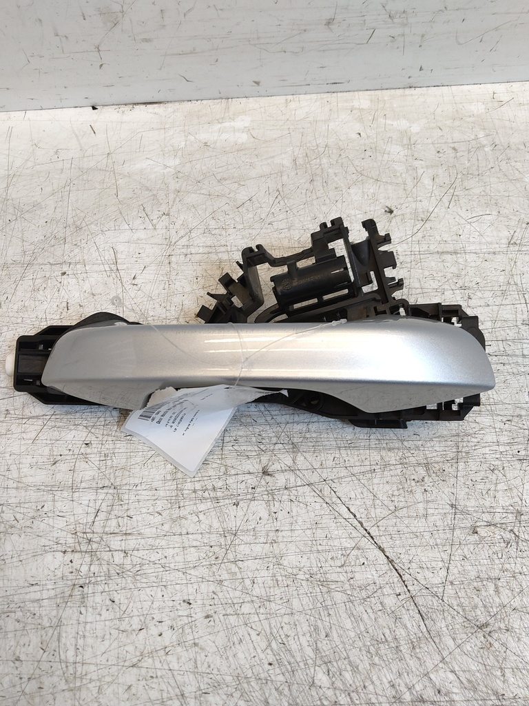 [MTD-528518] Manilla exterior puerta trasera derecha Volkswagen Golf VIII