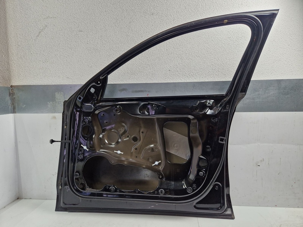 [MTD-497281] Puerta Audi A4 3.0 TDI V6 Diesel DMG DMGA 4G9010502A