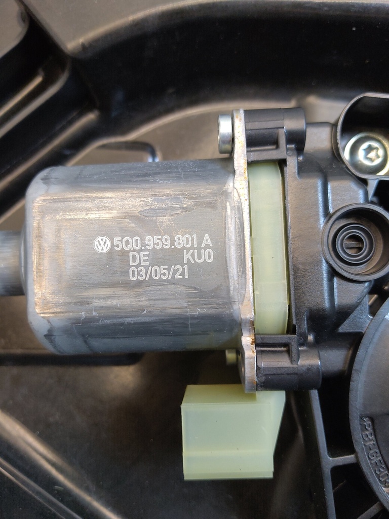[MTD-528524] Motor de elevalunas Volkswagen Golf VIII 1.5 TSI