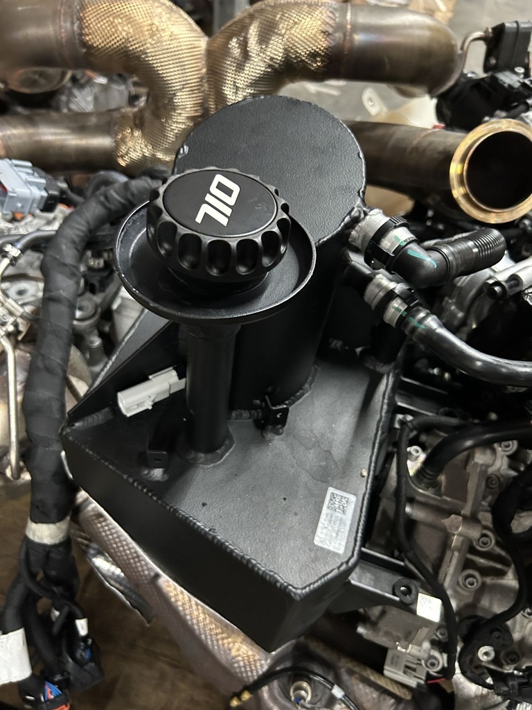 [MTD-491456] Depósito de aceite Maserati MC20 3.0 V6 2022