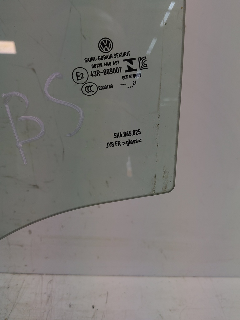 [MTD-528526] Cristal puerta trasera izquierda Volkswagen Golf VIII