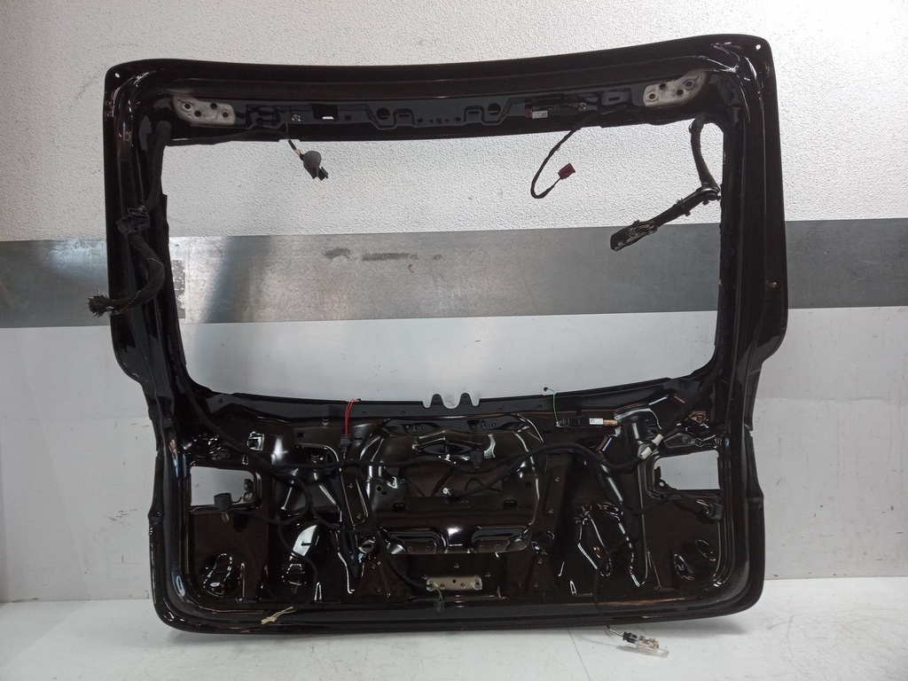 [MTD-499072] Tapa del maletero negro Audi A6 Allroad C7 4G 09/2014-09/2018 4G9827025B