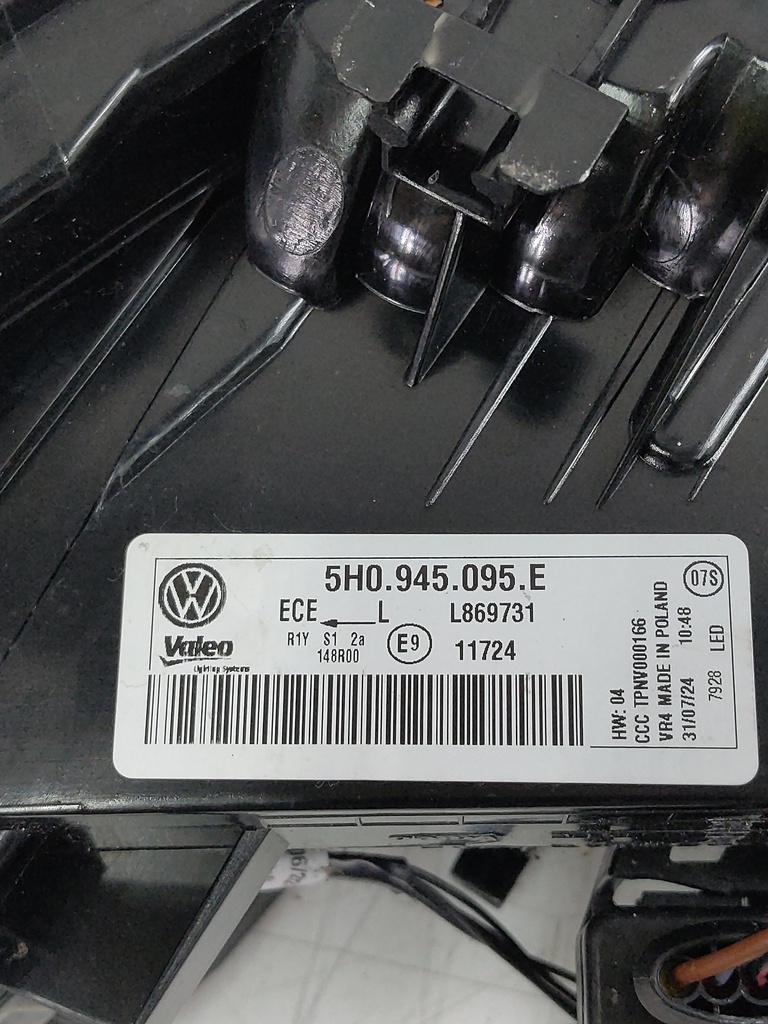 [MTD-528486] Piloto trasero izquierdo VW Golf